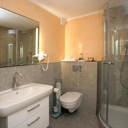 Hotel-garni Lüttelforster Mühle 3*